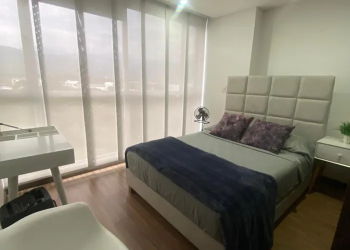 Luxury Apartment 1 A Club House